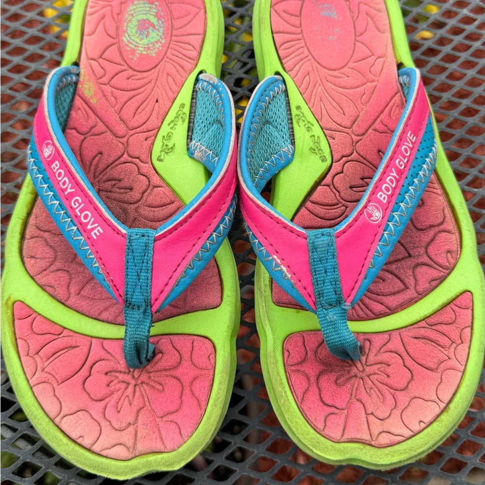 Kids Body Glove Pink and Green Flip Flops, Size 2